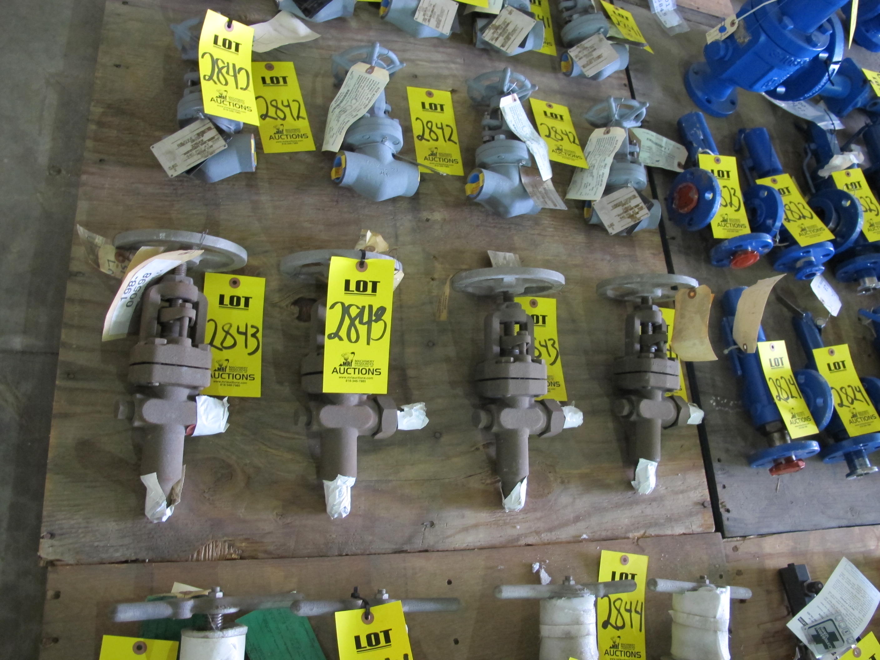 LOT (4) VALVES, NEEDLE TYPE, 1500 LB/750 DEGREE F, 4000 LB/100 DEGREE F RATING, CARBON STL MATERIAL, A105 SPECIFICATION, BOLTED BONNET,3-WAY STYLE, 13% CHROME STL SEAT AND RISING STEM TRIM, 6" HANDWHEEL OPERATOR. PART # 74H-2-02A (W-51) LOADING & HANDLING FEE $15-